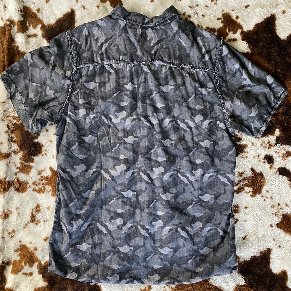 5/$25 Jeans by buffalo button down shirt - Picture 2 of 4